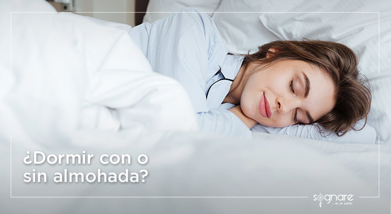 ¿Dormir con o sin almohada?
