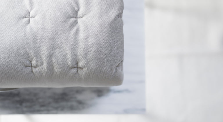 La relación entre la firmeza del colchón y la elección de la almohada